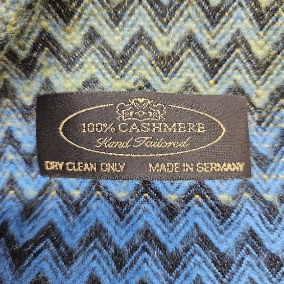 Gorgeous 100% Cashmere Ombre Chevron Knit Rectangle Fringe Scarf Made in Germany - Picture 5 of 5